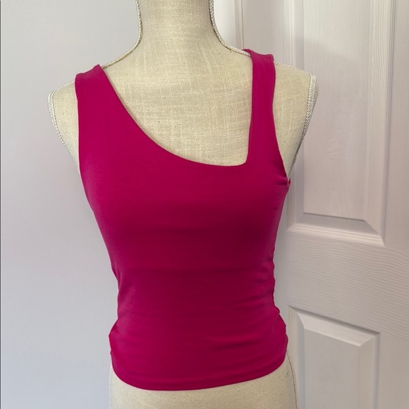Zara Fuchsia Tank Top - Picture 1 of 3